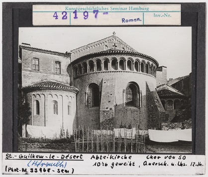 Vorschaubild Saint-Guilhem-le-Désert: Abteikirche, Chor von Südosten 